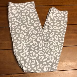 Victoria’s Secret Pink Sleep Leggings Size Large